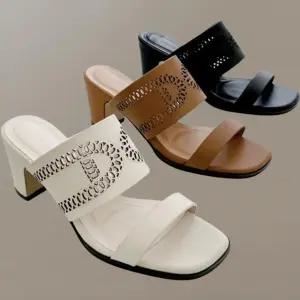 여성용 6cm 통굽 스트랩 펀칭 사각코 샌들