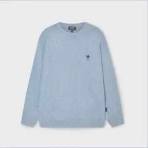 [롯데백화점]후아유 남여공용 스티브 보카시 풀오버 (WHKAF4T02U)