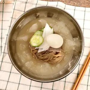 [냉면家] 시원한 메밀 물냉면 8인분 (사리1.28kg+사골육수350gx8봉)