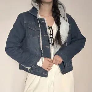 크롭 진주장식청자켓 여성남방자켓 프릴가디건 겨울코트 후드 체크가디건