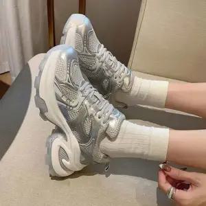 캔버스화 귀여운 여성 키높이 어글리 스타일 메쉬 패션 운동화 여자캔버스화