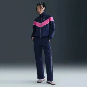 나이키바람막이 JQJ FV6305-410 윈드러너 루즈 UV 우븐 풀집 재킷 W