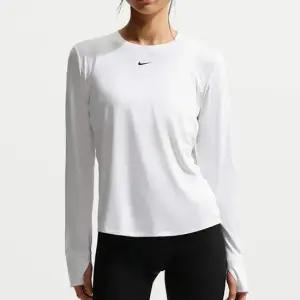 [국내매장] 나이키/여성긴팔/원 클래식 DF 긴팔 탑(FN2802-102)/EV