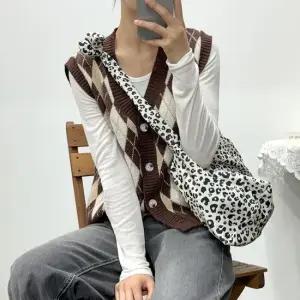 호피 빅 크로스백 미니가방 외출 여행용 여자백팩 바구니 가죽 여대생큰가방