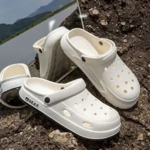 좋은 품질 화이트 슬리퍼 여성용 여름용두꺼운바닥 미끄럼방지 발편한 사무실 실내화