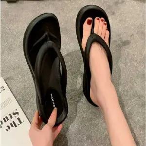 여자쪼리 여름 일상 휴가 데일리 통굽 플랫폼 쪼리 슬리퍼