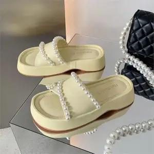 [오노마] ONM 키높이슬리퍼 통굽신발 진주장식 데일리신발 여름 (S8752553)