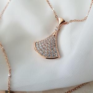 부채꼴 팬던트 지르코니아 큐빅 포인트 드롭 럭셔리 롱목걸이 로즈골드