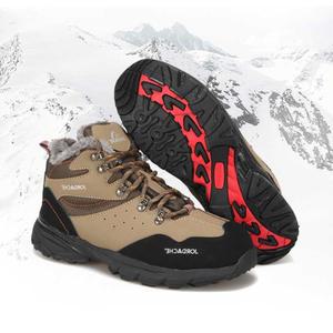 포근하고 따듯한 겨울 동계 보통작업용 털 안전화 충격흡수 발편한 논슬립