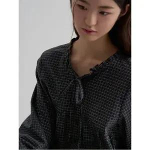 체크 카디건 블라우스  네이비 (355Y64LY1R)