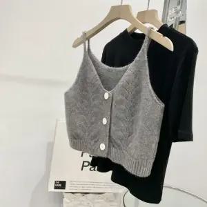 포근한 니트 버튼 뷔스티에 크롭 끈조끼 가을니트 니트조끼 기본조끼