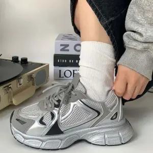 여성 메쉬 어글리 스타일 캐주얼 통굽 패션 운동화