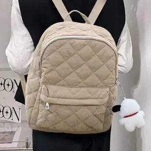 캐주얼 여자 패딩 백팩 데일리 여성 퀼팅 백팩 대학생 가벼운
