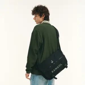 [캉골] 아이콘 퀀텀 메신저백 2091 블랙