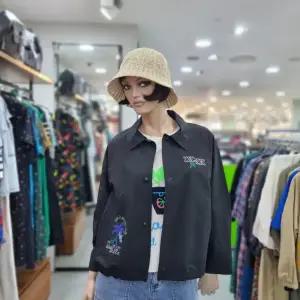 베네통/애플아울렛/포켓 자수 엠바 점퍼/BAJPB2531