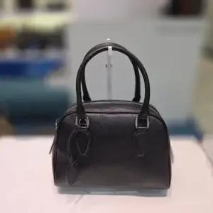 [갤러리아] 발리스윗 소가죽심플토트백SO9WAB7164F