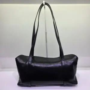 [갤러리아] 발리스윗 스퀘어롱가죽백 SP9WAB8664F