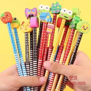 만화 동물 HB 연필 이동식 지우개가있는 나무 연필 귀여운 지울 수있는 교정기 40pcs 무작위로