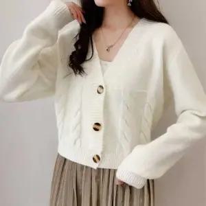 여자 봄 가을 간절기 가디건 데이트 룩 브이넥 니트 여성검정가디건