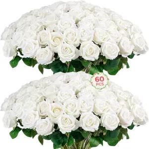 Auihiay 60PCS 인조 장미 벌크 화이트 벨벳 실크 가짜 웨딩 센터피스용 사실적인 흰색 꽃 신부 부케 홈