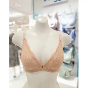 갤러리아 [특가]베이지 레이스 딥브이 노와이어 브라 TAEWBR571BE