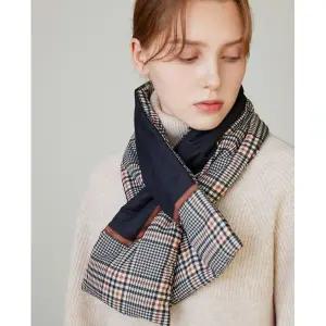 갤러리아 DBMU5F958BK 닥스 여성 블랙 체크 배색 패딩 머플러