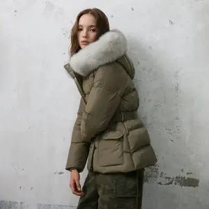 [에고이스트](광주신세계)[전략] 웨이스트 밴딩 사가퍼 구스 숏 다운점퍼 (ER4TD001)