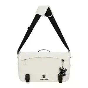 와키윌리 wackywilly 플라이트 메신저백 아이보리