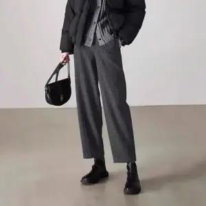 여성 겨울 바지 오피스룩 트윌 캐주얼 모직 배기 힛템