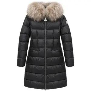 [명품] BOEDIC 보에딕 로고 패치 후드 퍼 다운 롱패딩 블랙 여성 자켓 1C0001..