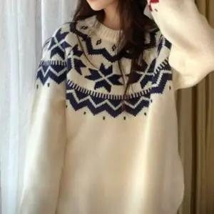 노르딕니트 스웨터 니트티 티셔츠 오버핏 여자 눈꽃 겨울 니트 라운드