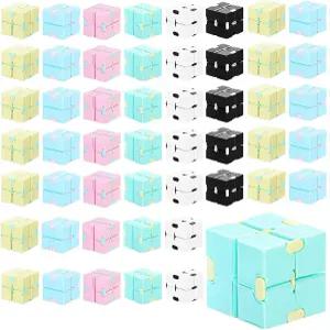 Chivao 48개 크리스마스 큐브 감각 장난감 무한 피젯 스트레스 해소 미니 뒤집기 핸드 데스크 선물 청소년