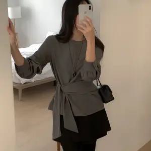 [코코블랑] 슬로우 꼬임 랩 블라우스