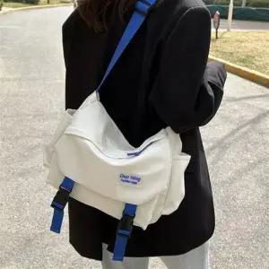 학생 크로스백 외출 패션 보조 숄더백 화이트 가방