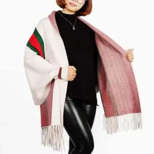 코디 여성 숄 가디건 데일리 코디 레이어드 실내