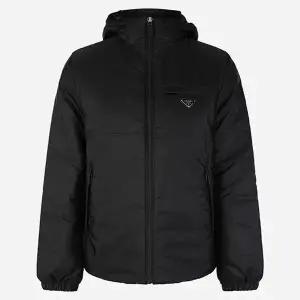 프라다 6S SGN955 1WQ9 F0002 리나일론 후드 패딩 자켓 블랙