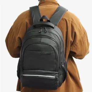 남자 남학생 고등 학생 학교 등교 여행 가방 백팩 여행가방 여행용보스턴백 골프보스턴백