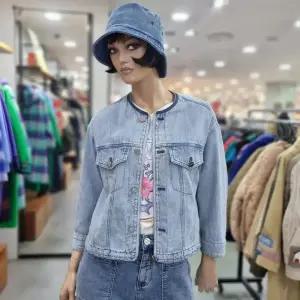 베네통/애플아울렛/ 백 자수 라운드넥 데님 점퍼/BAJPA7531