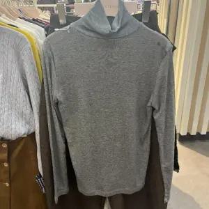 밀스튜디오 HC06 소재좋은 얇은 목티 여리 소재좋은 얇은목티셔츠 LRATSV100GYO