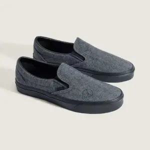 [롯데백화점]반스 클래식 슬립온 울 블랙 VN000BVZ239