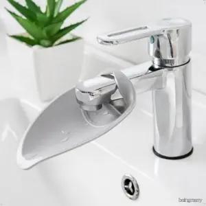 KC인증 아기 어린이 유아 세면대 수전 연장 물줄기 유도 물튀김 방지 실리콘 보조탭