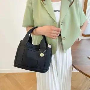 심플한 데일리 토트백 2컬러 미니멀 캔버스백 작은 크기 가방 WFJPGNO