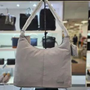 에스콰이아 HC12 여성 나일론 원단 숄더백 에스콰이아 여성 나일론 원단 경량 숄더백