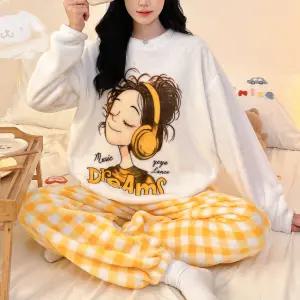 이쁜언니 여성용 따뜻한 극세사 수면잠옷 상하의 세트 홈웨어 겨울 파자마