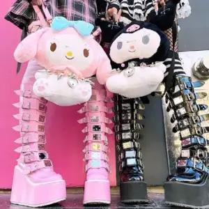 멀티버클 하이플랫폼 페스티벌 스타일 롱부츠 디자인5FW 버클스트랩 플랫폼부츠 롱부츠핏