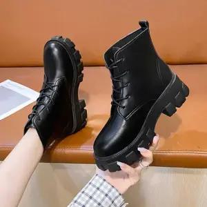 대학생 새학기 캐쥬얼화 데일리 워커 통굽 앵클 부츠 여성봄구두워커 여자겨울스타일슈즈