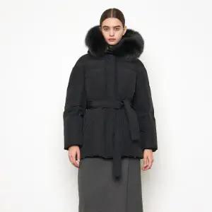 [LINE](센텀시티점)[라인어디션]벨티드 퍼후드 구스다운(이성경 착용) NDDJPK0300