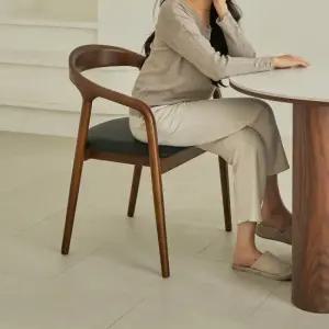 제이픽스  벨레사 원목 인테리어 라운드 디자인 카페 체어 식탁의자