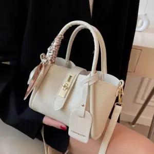 여성 스카프 포함 금장 버클 장식 포인트 숄더백 여자크로스가방가방 레더크로스백