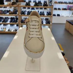 [에스콰이아]에스콰이아 HC11 여성 발편안한 발등 밴딩 스니커즈 PFCSHZ561 (10347172)